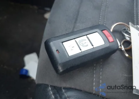 2020 Mitsubishi Outlander Le 2.4/Se 2.4/Sel 2.4/Sp 2.4 z USA, uszkodzony, nr VIN JA4AD3A33LZ043681